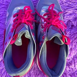 Pink and Metallic heelys